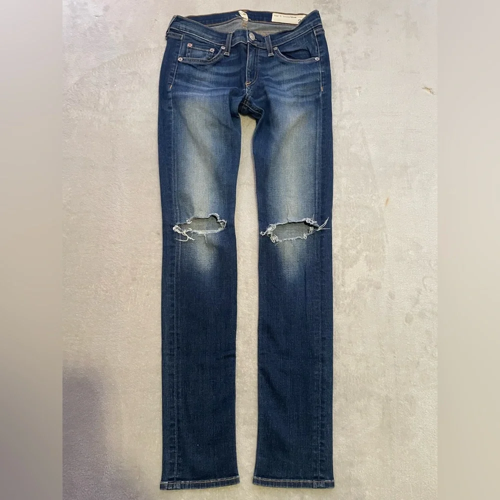 Rag & Bone Skinny Jeans Womens 26 Inseam 28 Distressed - Picture 1 of 3